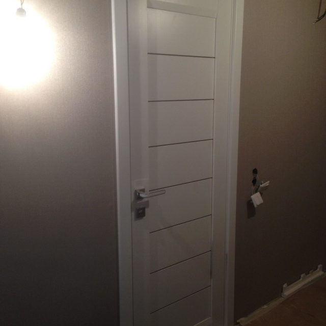 Красивая дверь из экошпона