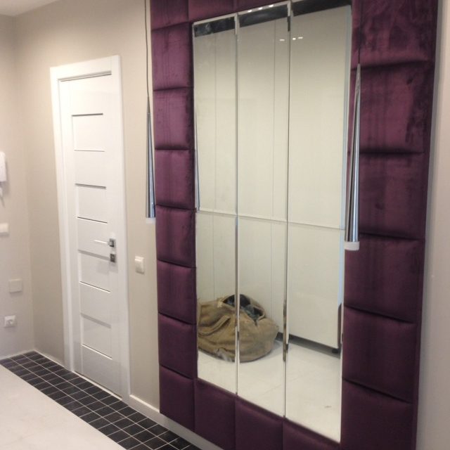 Белые красивые и стильные двери из экошпона